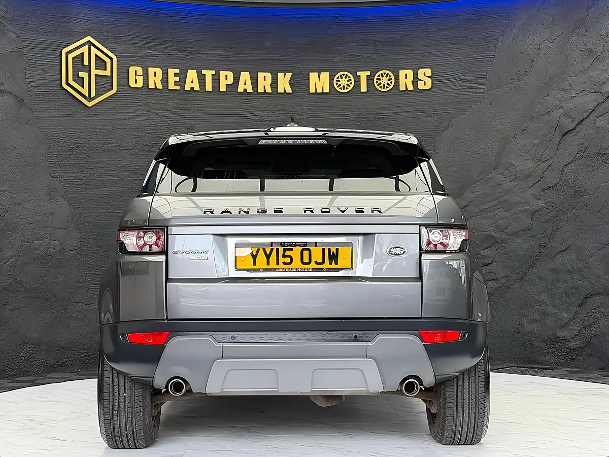 Used 2015 Land Rover Range Rover Evoque Pure Grey - Interior and Exterior details 6