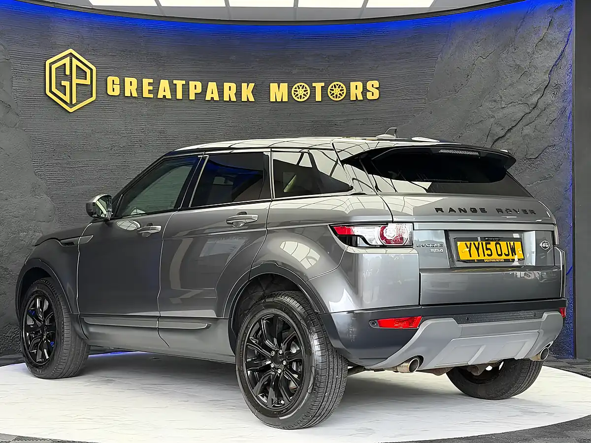 Used 2015 Land Rover Range Rover Evoque Pure Grey - Interior and Exterior details 7