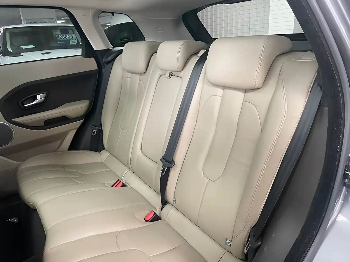 Used 2015 Land Rover Range Rover Evoque Pure Grey - Interior and Exterior details 15