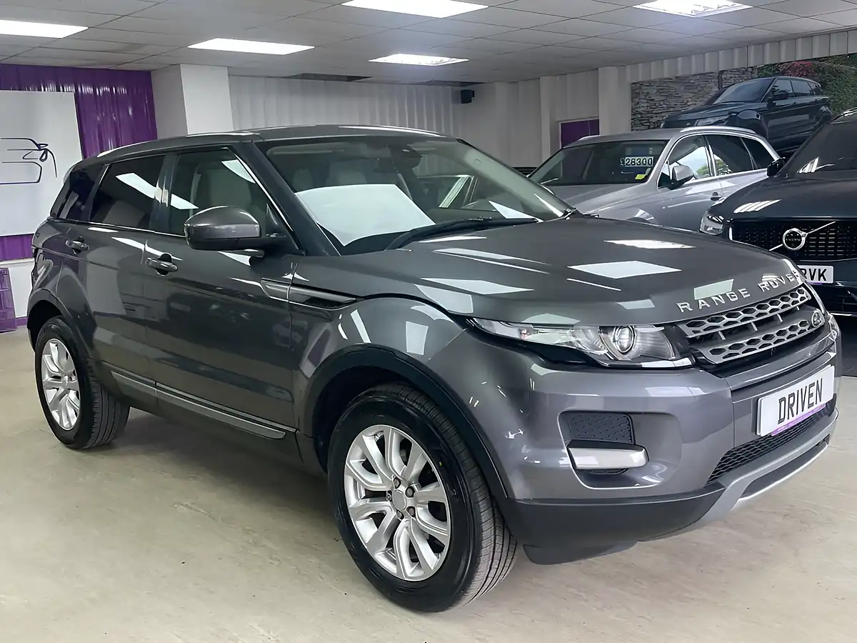 Used 2015 Land Rover Range Rover Evoque Pure Grey - Interior and Exterior details 6