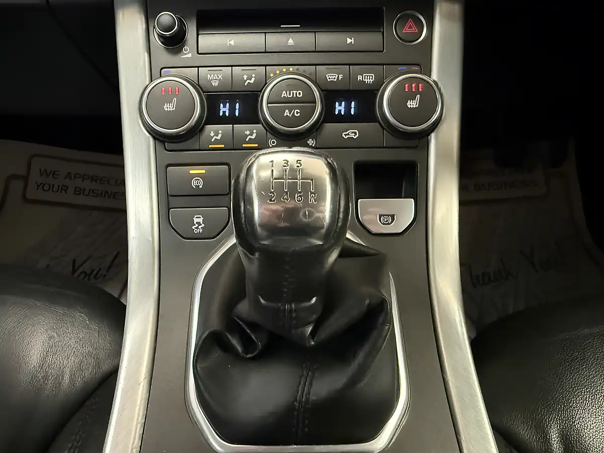 Used 2015 Land Rover Range Rover Evoque Pure Tech Black - Interior and Exterior details 13