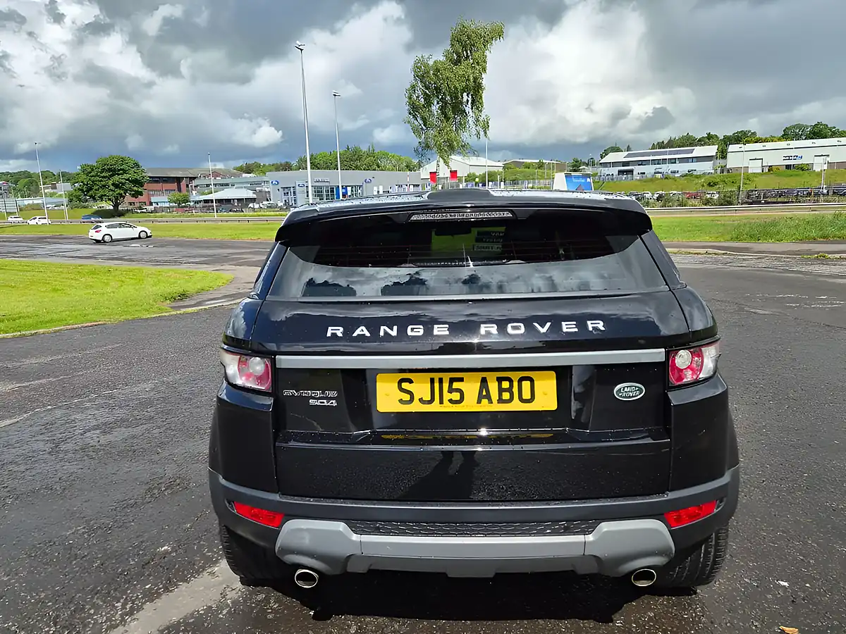 Used 2015 Land Rover Range Rover Evoque Pure Tech Black - Interior and Exterior details 11