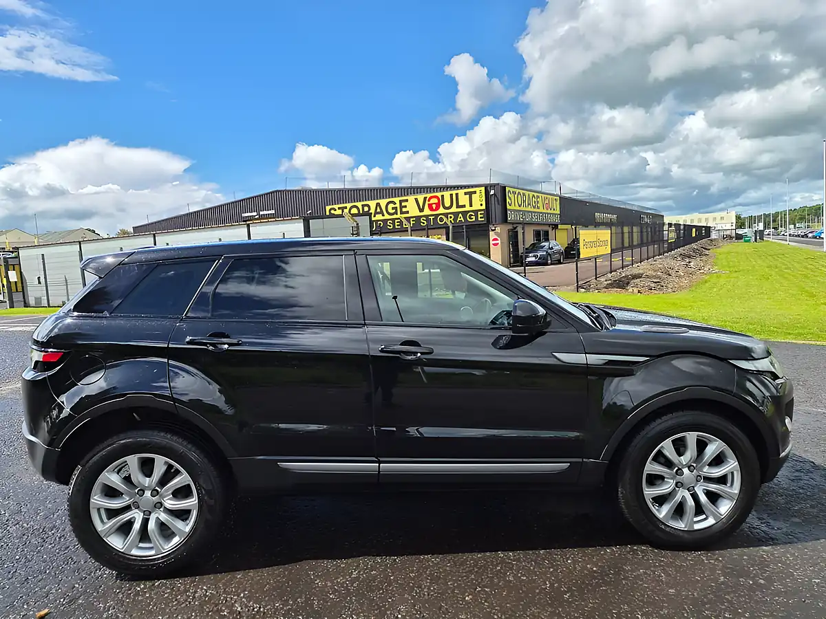 Used 2015 Land Rover Range Rover Evoque Pure Tech Black - Interior and Exterior details 15