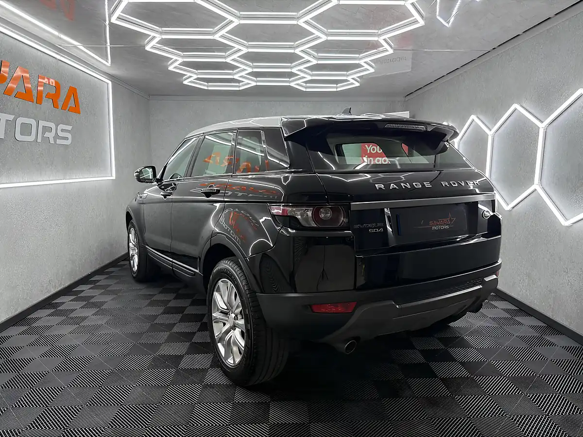 Used 2015 Land Rover Range Rover Evoque Pure Tech Black - Interior and Exterior details 11