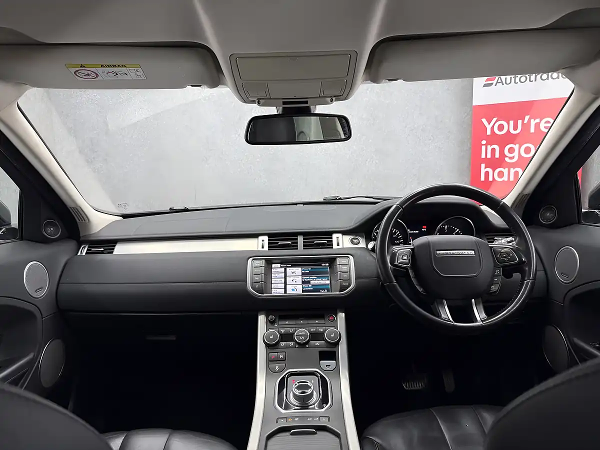 Used 2015 Land Rover Range Rover Evoque Pure Tech Black - Interior and Exterior details 20