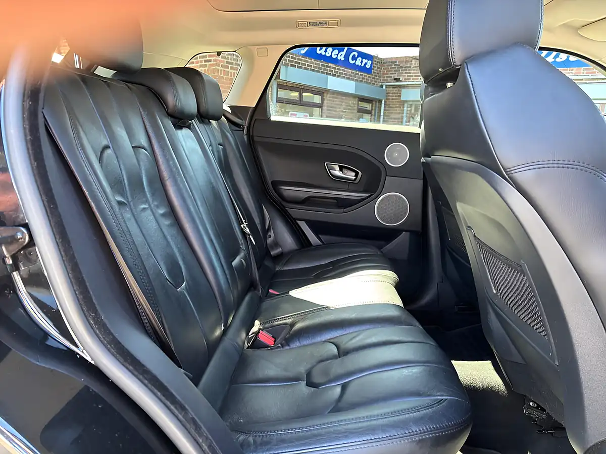 Used 2015 Land Rover Range Rover Evoque Pure Tech Black - Interior and Exterior details 17