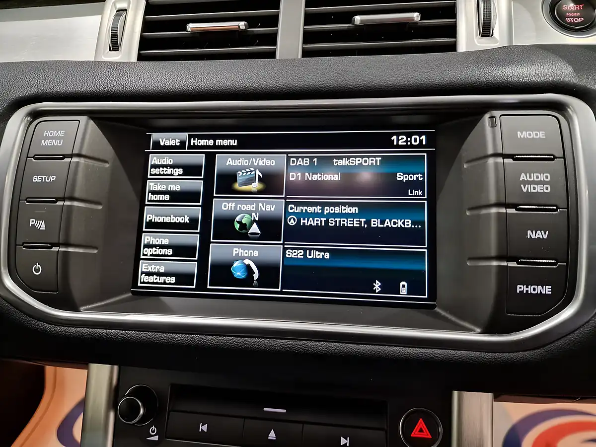 Used 2015 Land Rover Range Rover Evoque Pure Tech Blue - Interior and Exterior details 20