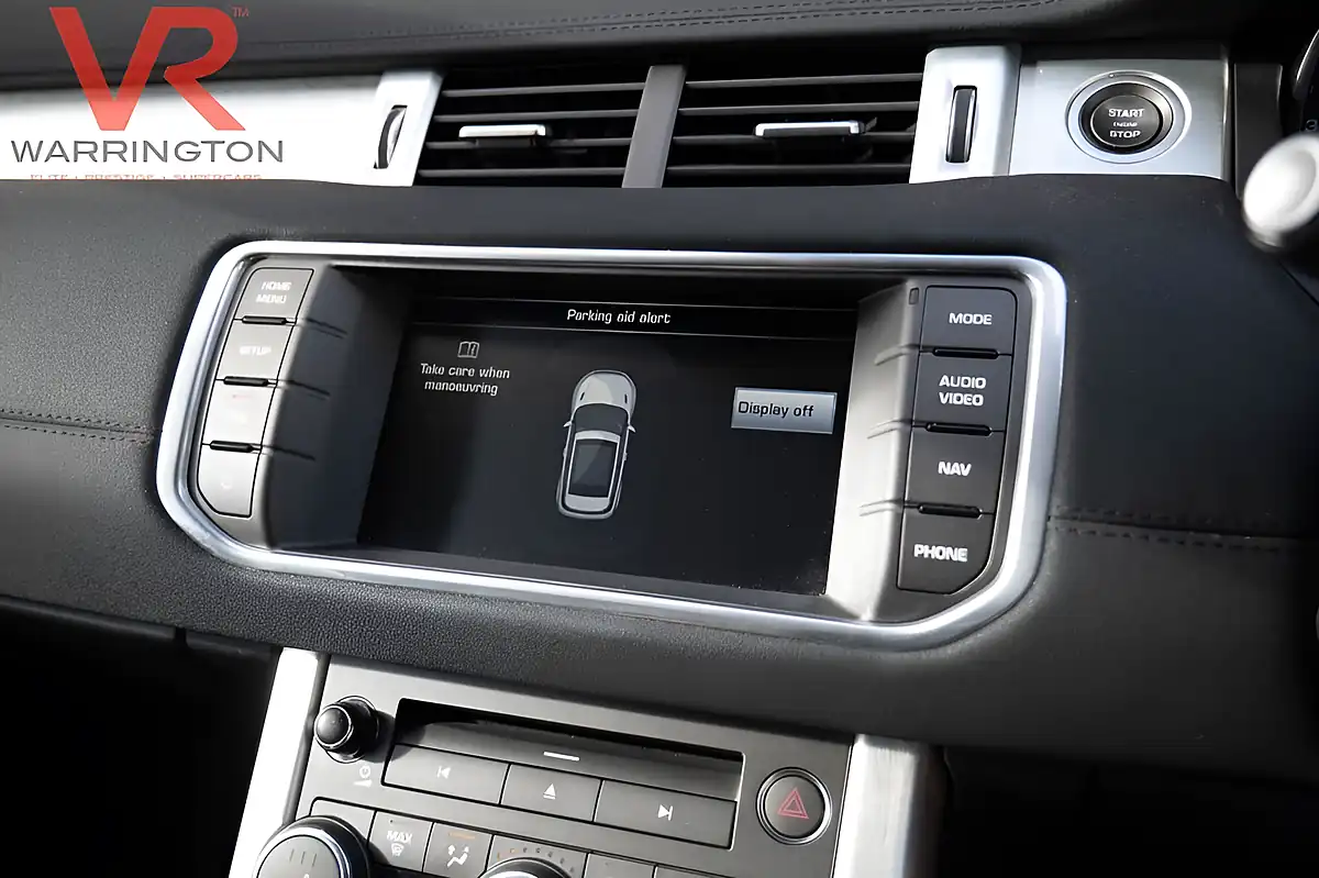 Used 2015 Land Rover Range Rover Evoque Pure Tech Blue - Interior and Exterior details 18