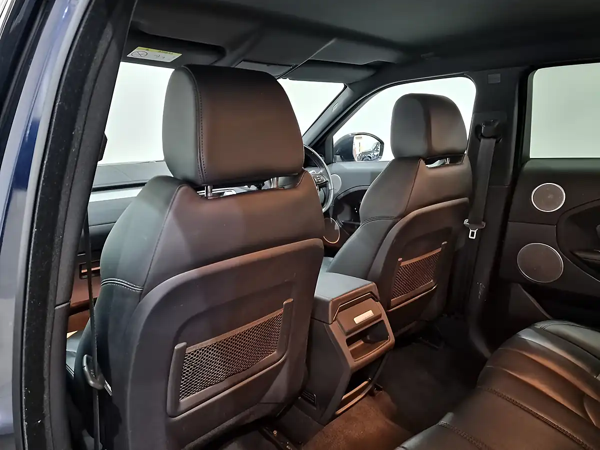 Used 2015 Land Rover Range Rover Evoque Pure Tech Blue - Interior and Exterior details 19