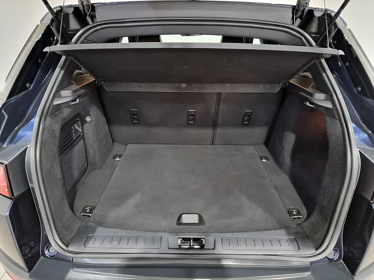 Used 2015 Land Rover Range Rover Evoque Pure Tech Blue - Interior and Exterior details 20
