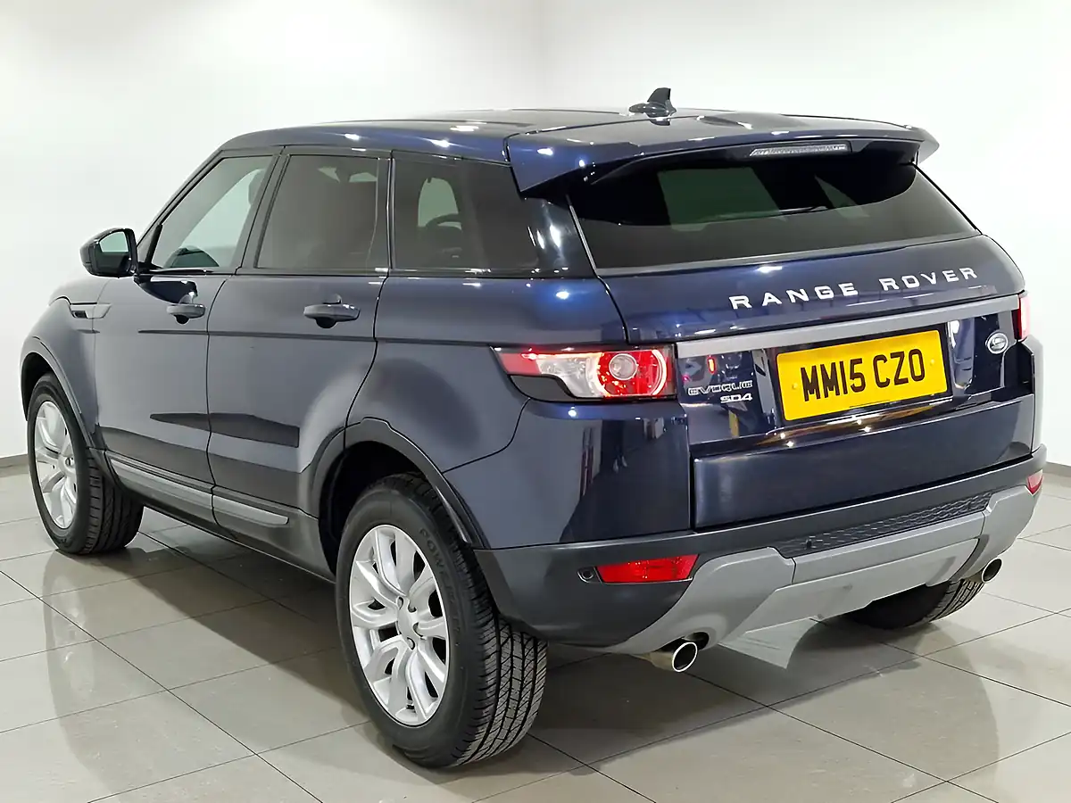 Used 2015 Land Rover Range Rover Evoque Pure Tech Blue - Interior and Exterior details 4