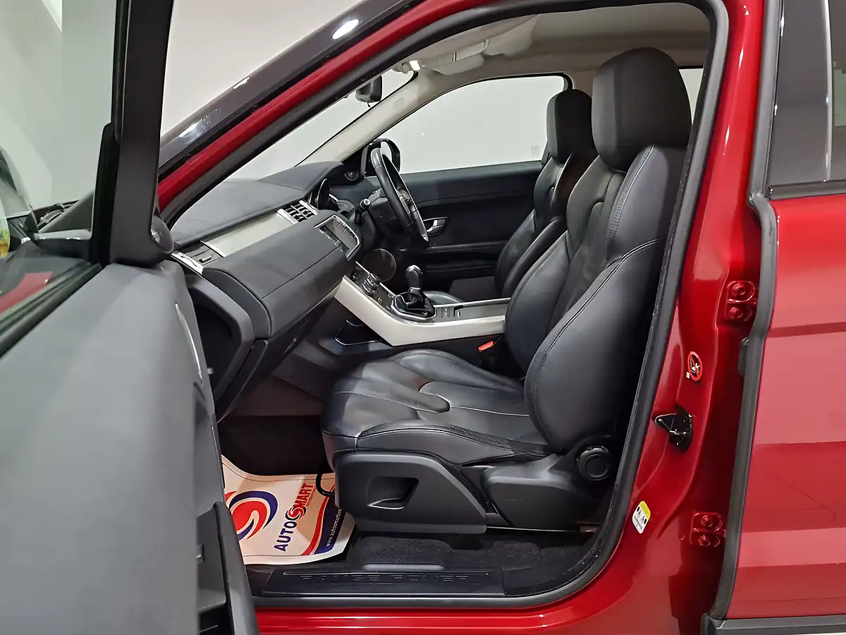 Used 2015 Land Rover Range Rover Evoque Pure Tech Firenze Red - Interior and Exterior details 14