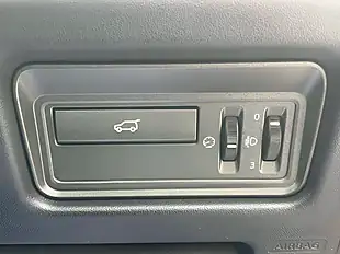Used 2015 Land Rover Range Rover Evoque Pure Tech Firenze Red - Interior and Exterior details 12