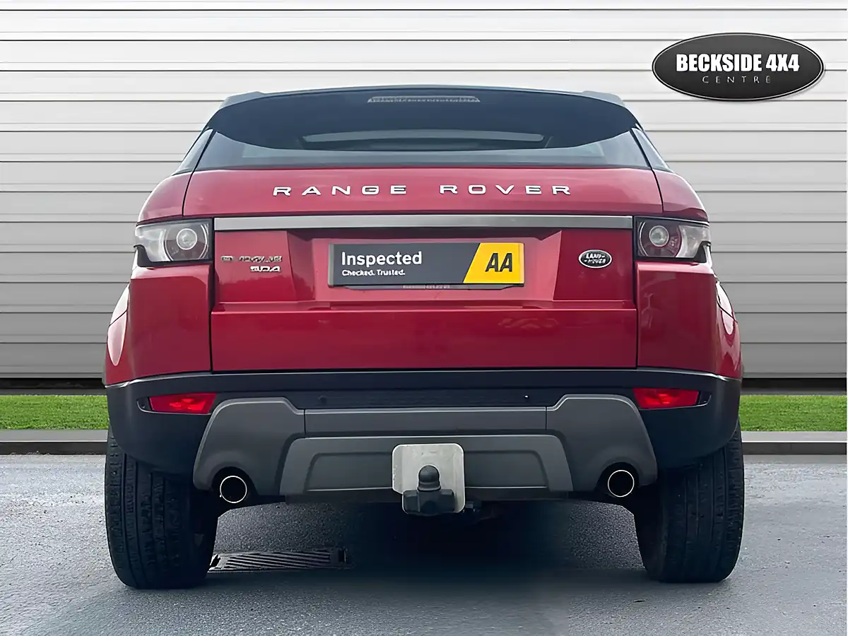 Used 2015 Land Rover Range Rover Evoque Pure Tech Firenze Red - Interior and Exterior details 9