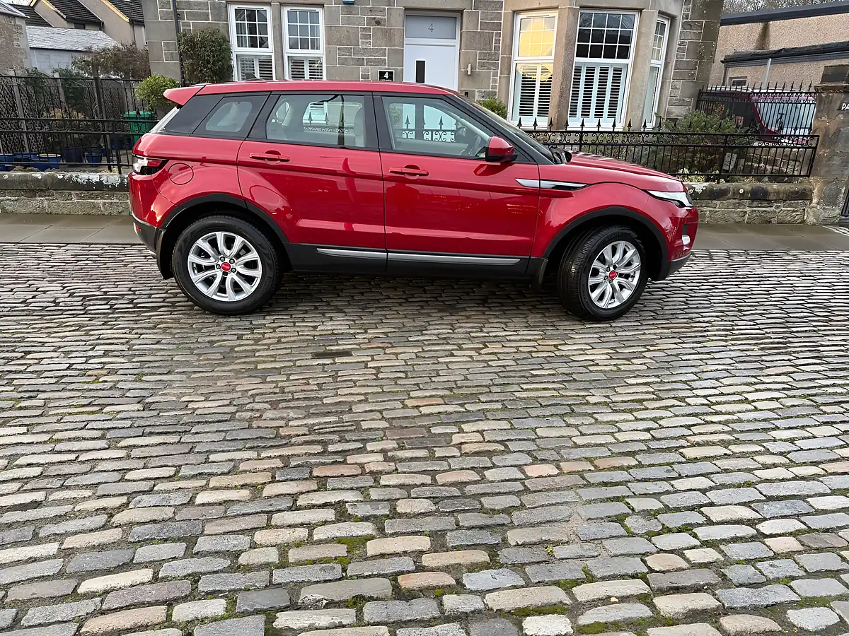 Used 2015 Land Rover Range Rover Evoque Pure Tech Firenze Red - Interior and Exterior details 12