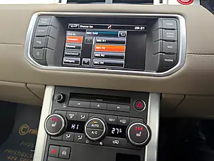 Used 2015 Land Rover Range Rover Evoque Pure Tech Firenze Red - Interior and Exterior details 18