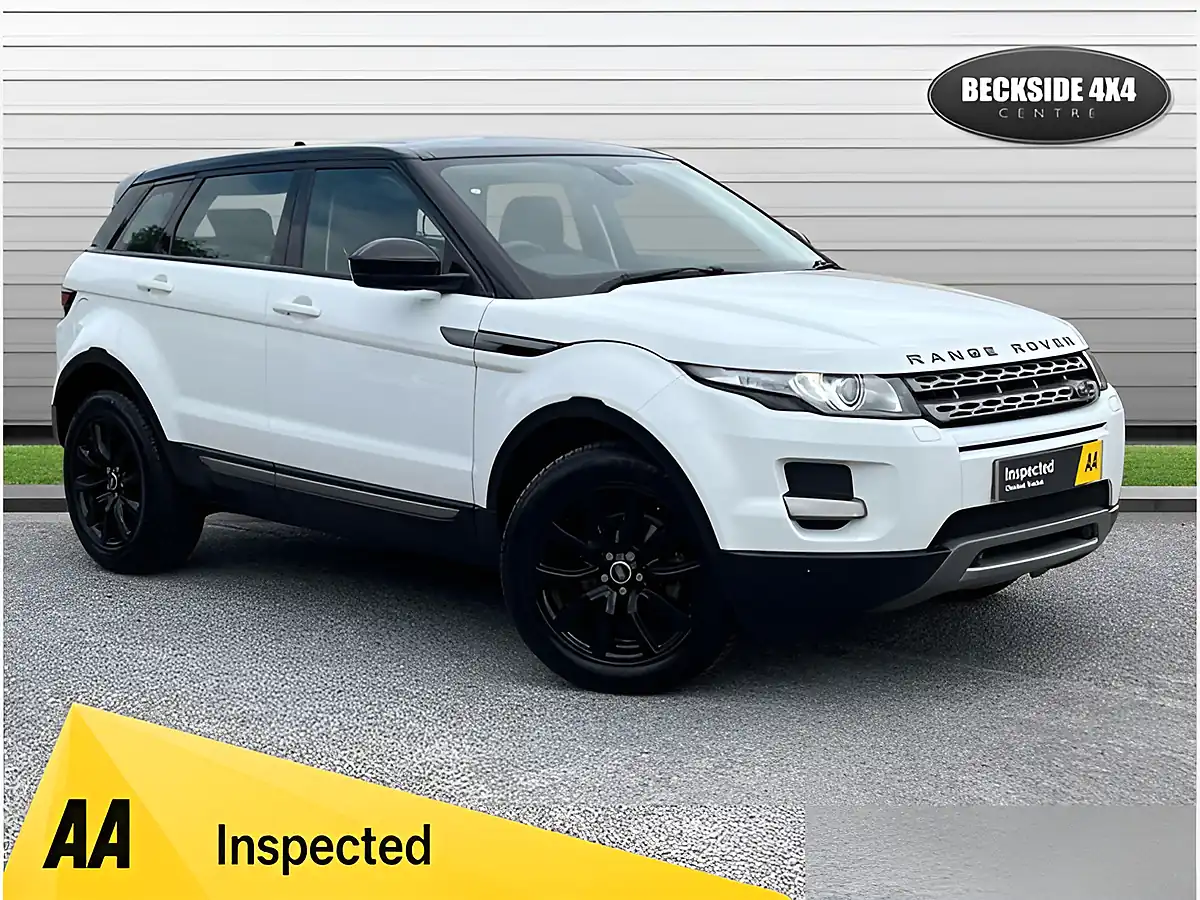 Used 2015 Land Rover Range Rover Evoque Pure Tech Fuji White - Front View
