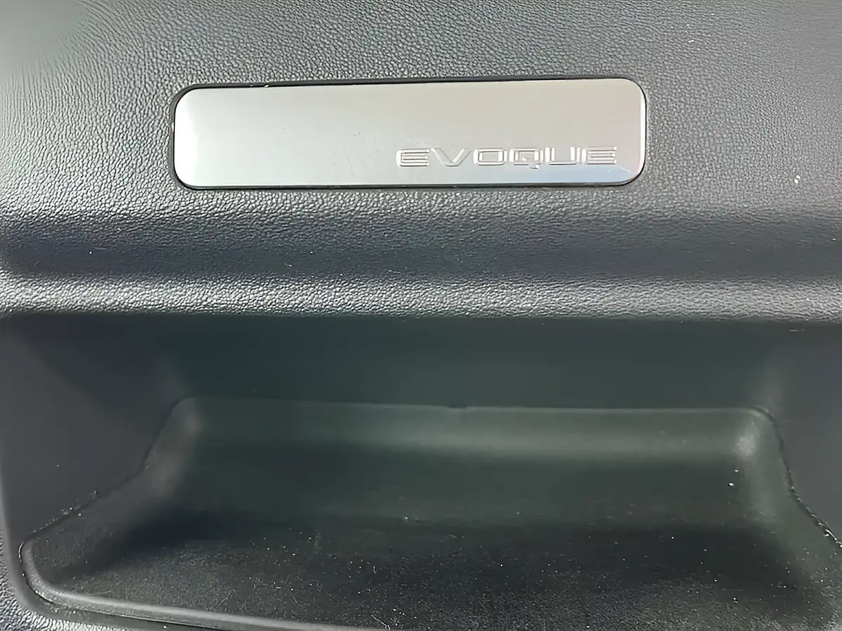 Used 2015 Land Rover Range Rover Evoque Pure Tech Fuji White - Interior and Exterior details 17