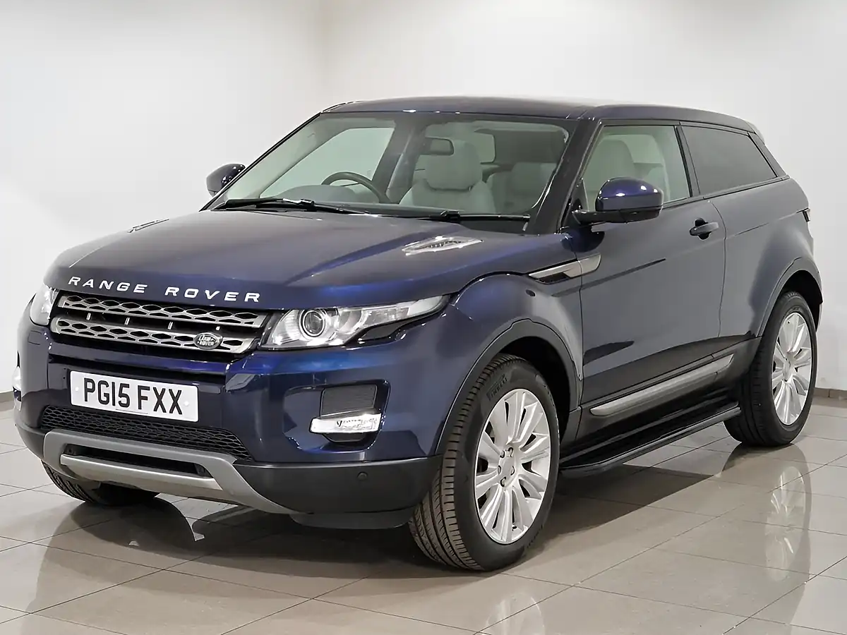 Used 2015 Land Rover Range Rover Evoque Pure Tech Loire Blue - Interior and Exterior details 3