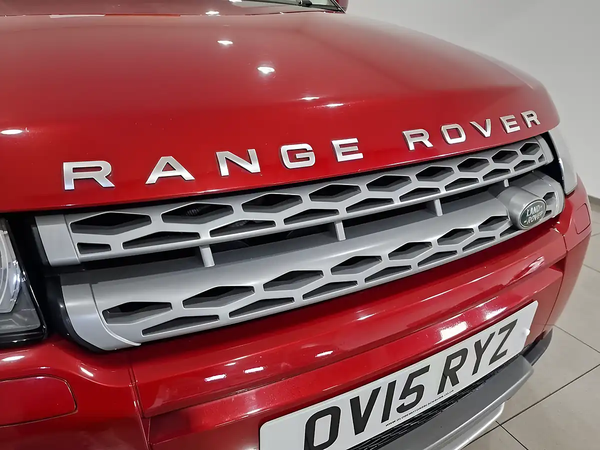 Used 2015 Land Rover Range Rover Evoque Pure Tech Red - Interior and Exterior details 19