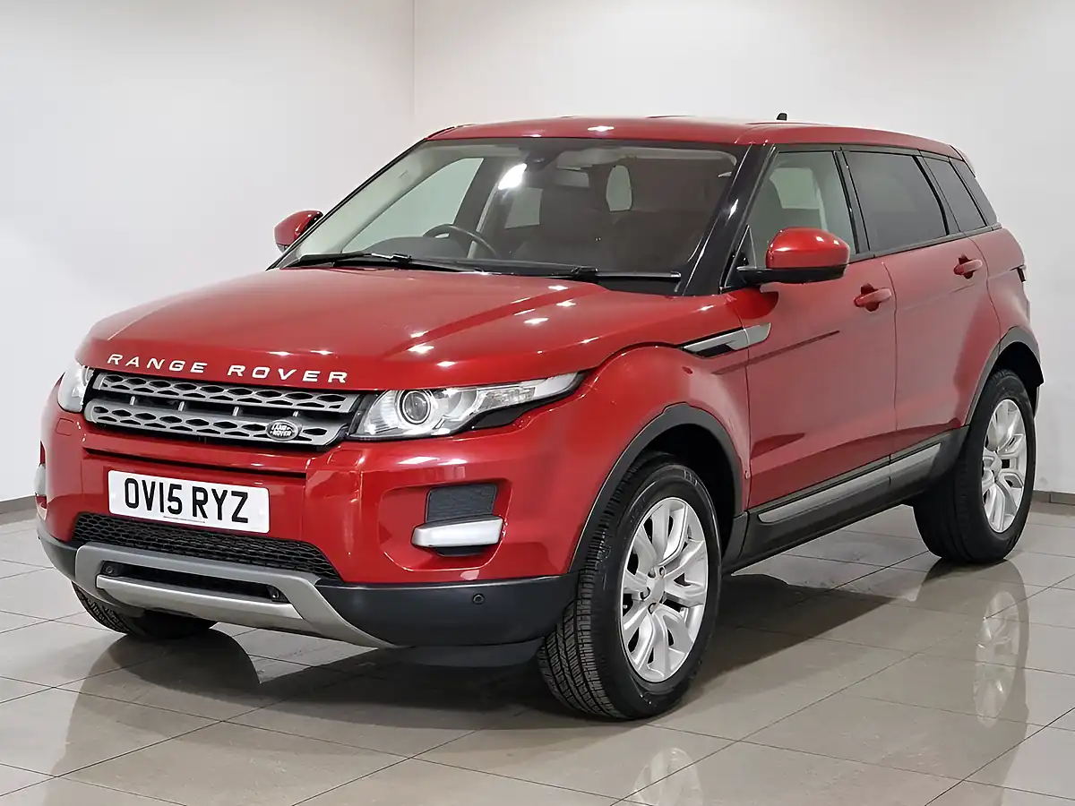 Used 2015 Land Rover Range Rover Evoque Pure Tech Red - Interior and Exterior details 3