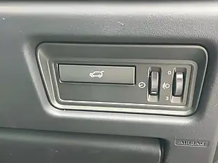 Used 2015 Land Rover Range Rover Evoque Pure Tech Santorini Black - Interior and Exterior details 16