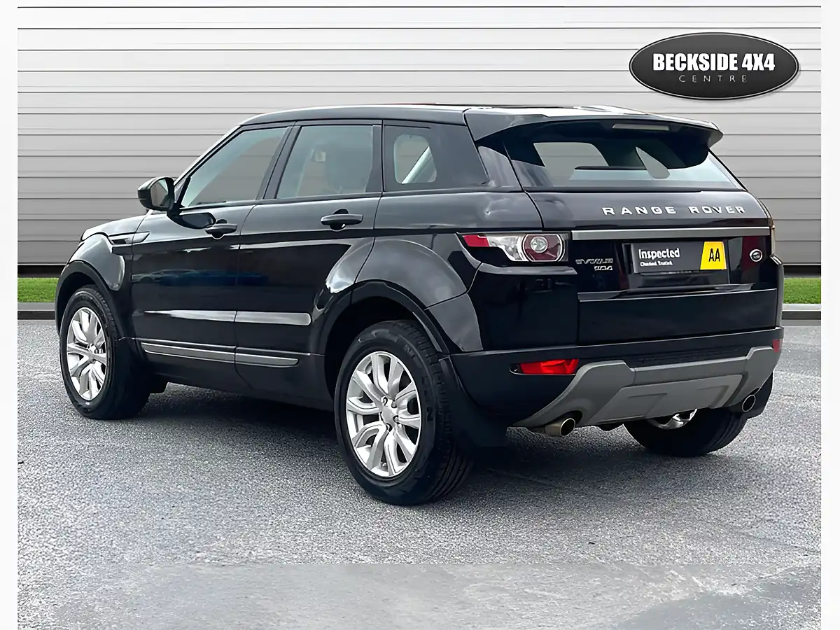 Used 2015 Land Rover Range Rover Evoque Pure Tech Santorini Black - Interior and Exterior details 7