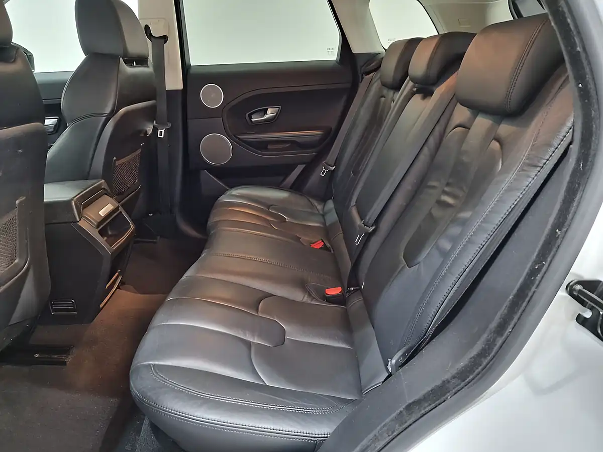 Used 2015 Land Rover Range Rover Evoque Pure Tech White - Interior and Exterior details 17