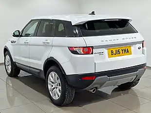 Used 2015 Land Rover Range Rover Evoque Pure Tech White - Interior and Exterior details 4