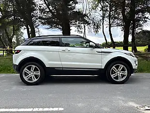Used 2015 Land Rover Range Rover Evoque Pure Tech White - Interior and Exterior details 4