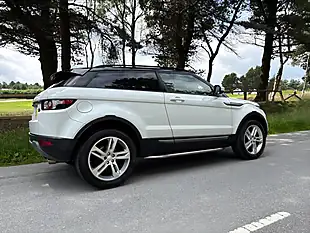Used 2015 Land Rover Range Rover Evoque Pure Tech White - Interior and Exterior details 5