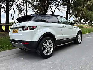 Used 2015 Land Rover Range Rover Evoque Pure Tech White - Interior and Exterior details 6
