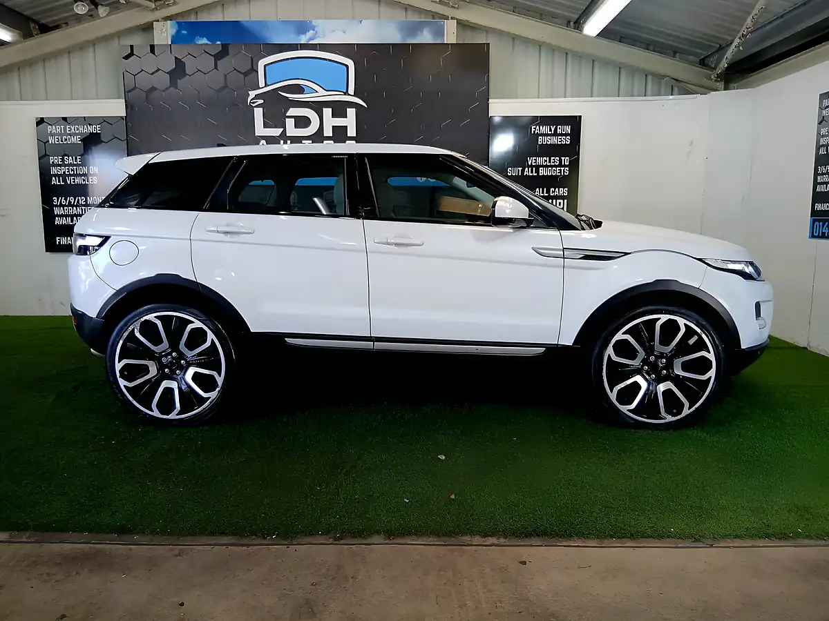 Used 2015 Land Rover Range Rover Evoque Pure Tech White - Interior and Exterior details 2