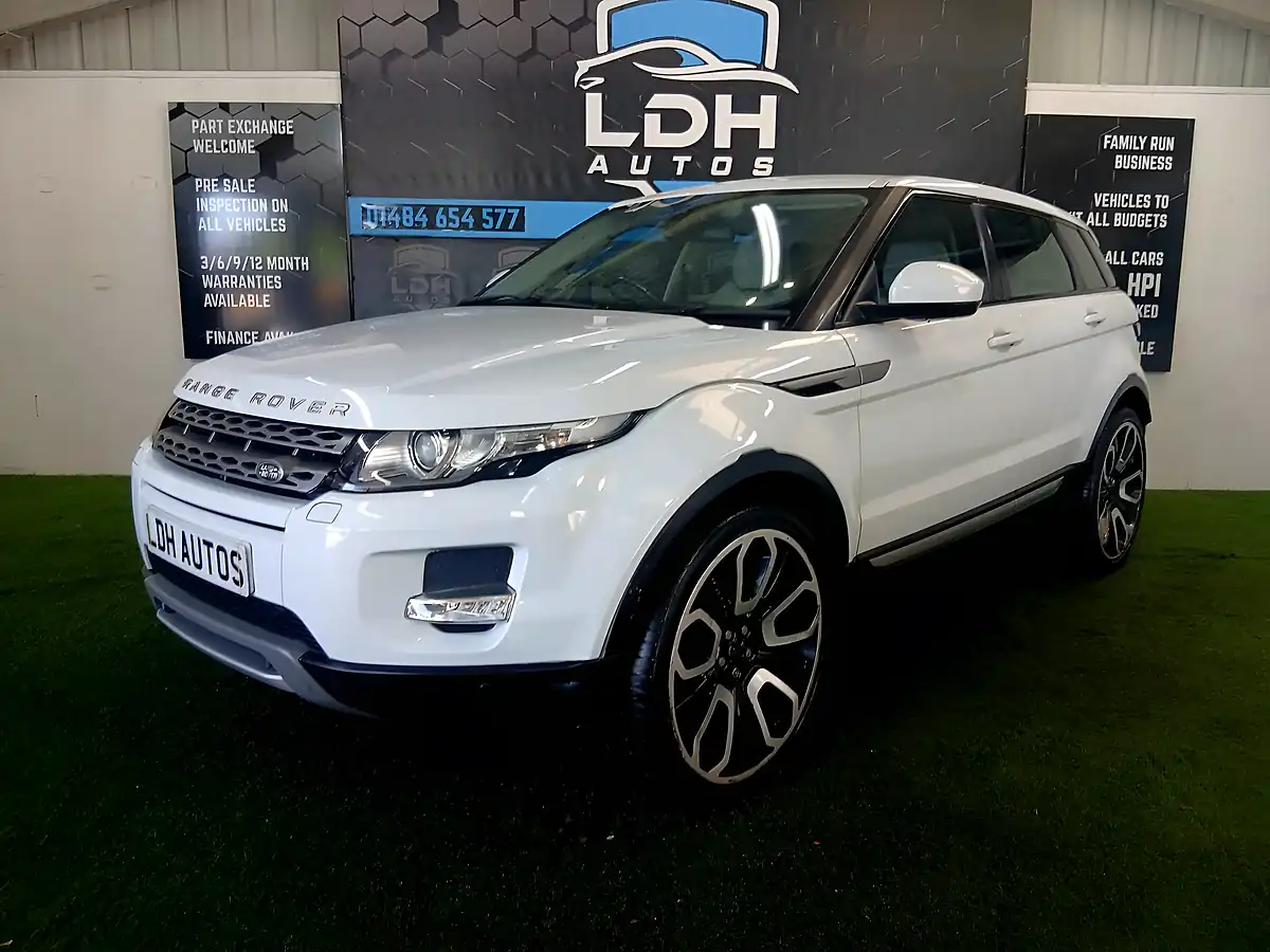 Used 2015 Land Rover Range Rover Evoque Pure Tech White - Interior and Exterior details 6