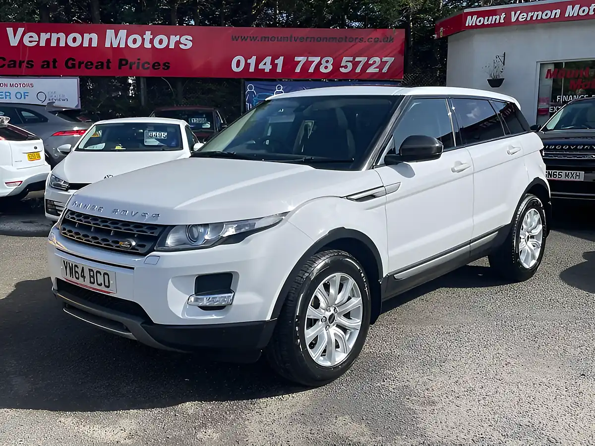 Used 2015 Land Rover Range Rover Evoque Pure Tech White - Interior and Exterior details 4