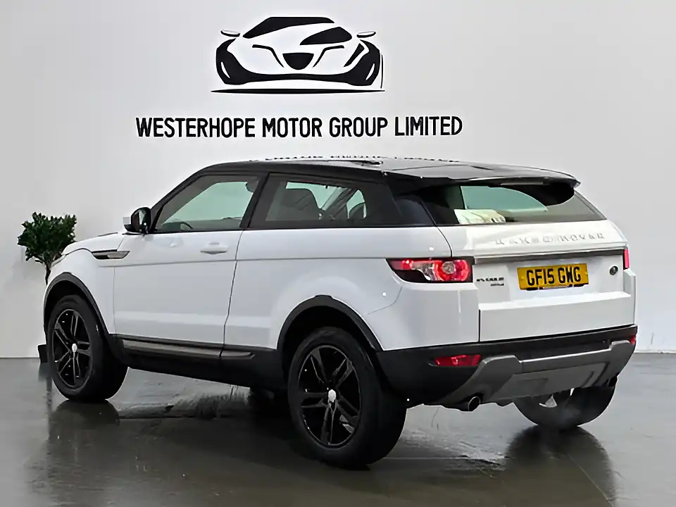 Used 2015 Land Rover Range Rover Evoque Pure Tech White - Interior and Exterior details 15