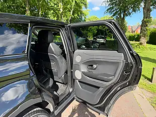 Used 2015 Land Rover Range Rover Evoque Se Black - Interior and Exterior details 17