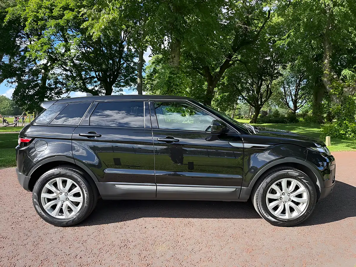 Used 2015 Land Rover Range Rover Evoque Se Black - Interior and Exterior details 2