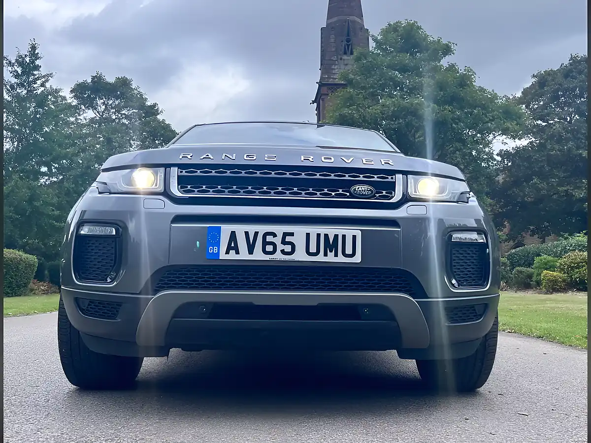 Used 2015 Land Rover Range Rover Evoque Se Tech Corris Grey - Interior and Exterior details 10