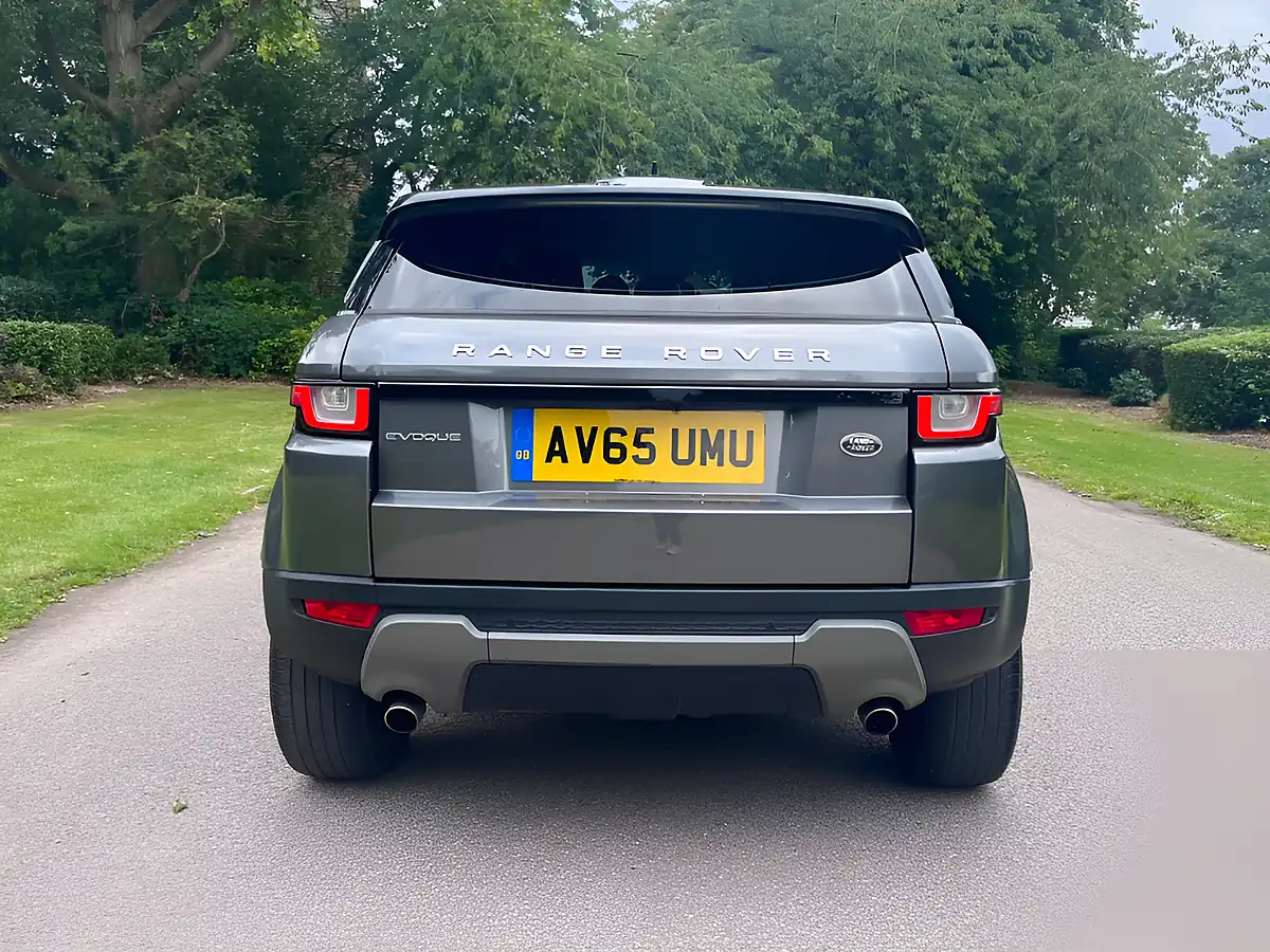 Used 2015 Land Rover Range Rover Evoque Se Tech Corris Grey - Interior and Exterior details 16