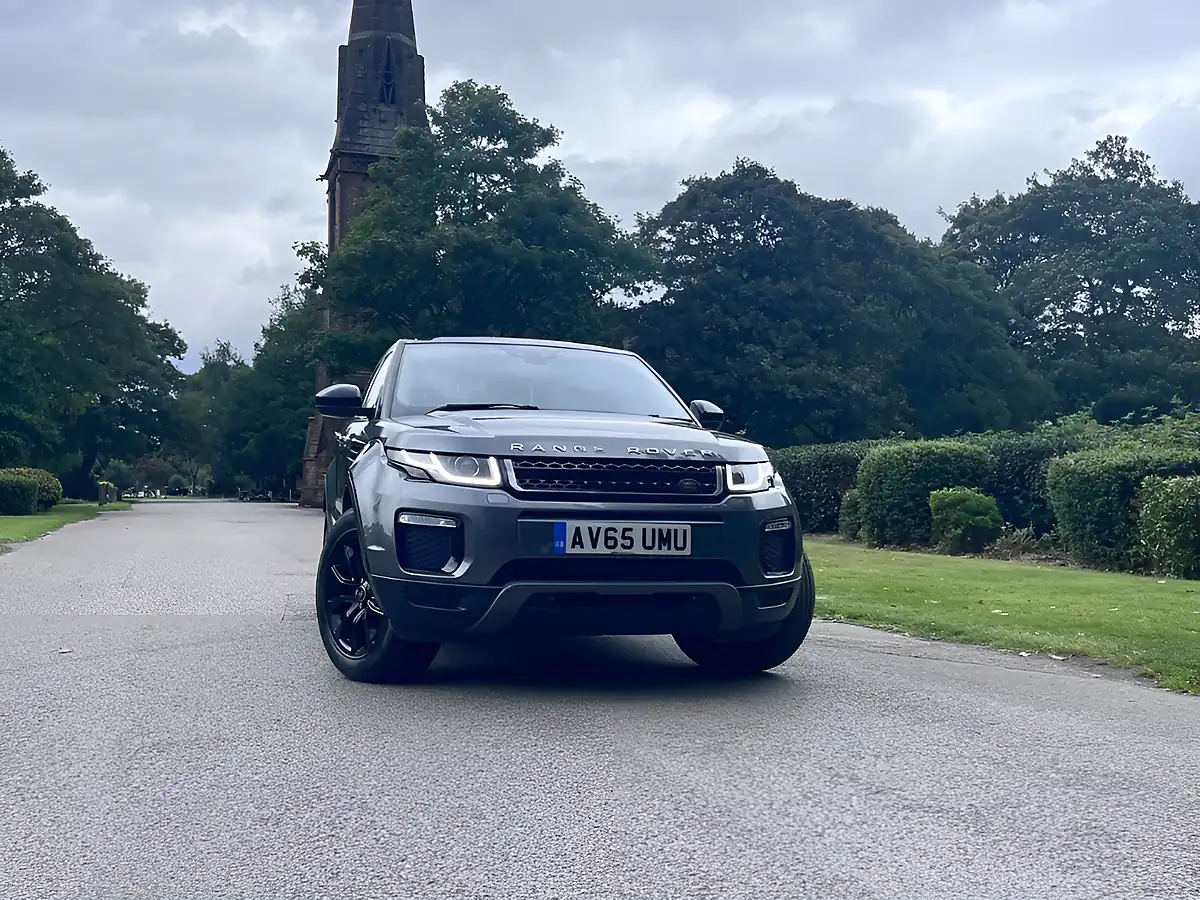 Used 2015 Land Rover Range Rover Evoque Se Tech Corris Grey - Interior and Exterior details 2