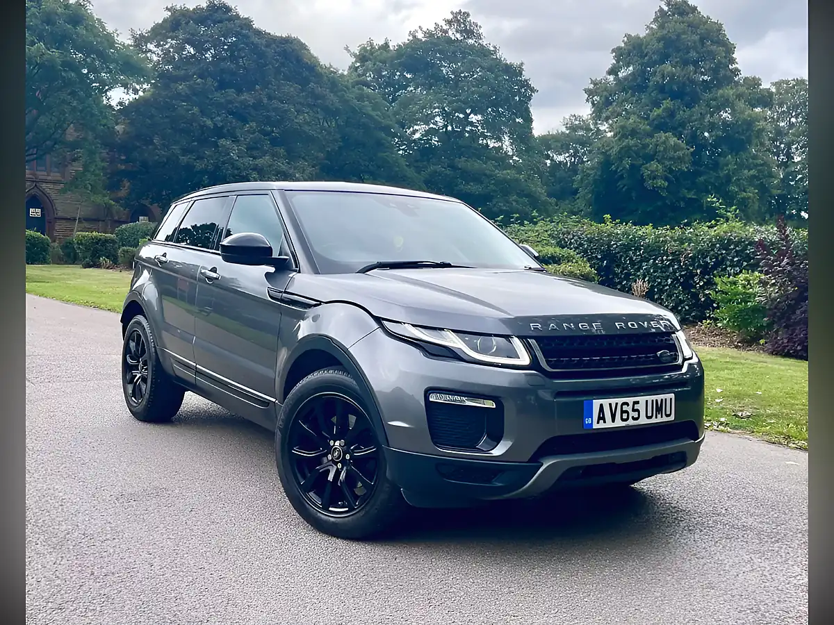 Used 2015 Land Rover Range Rover Evoque Se Tech Corris Grey - Interior and Exterior details 3