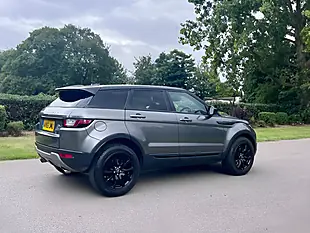 Used 2015 Land Rover Range Rover Evoque Se Tech Corris Grey - Interior and Exterior details 9