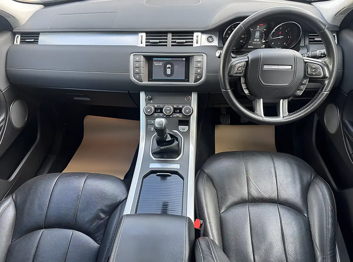 Used 2015 Land Rover Range Rover Evoque Se Tech Red - Interior and Exterior details 13