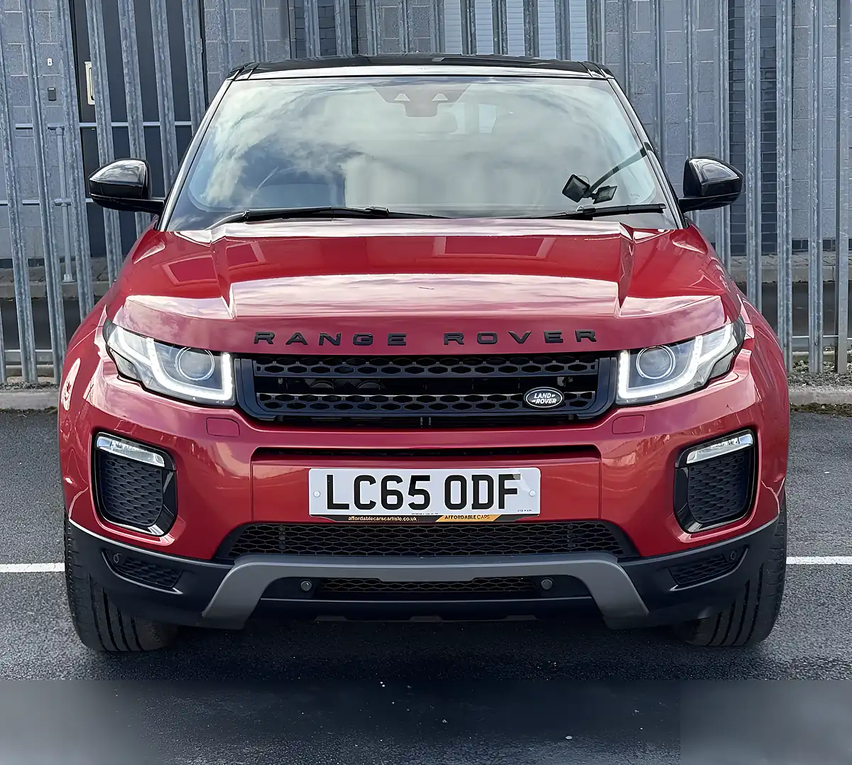 Used 2015 Land Rover Range Rover Evoque Se Tech Red - Interior and Exterior details 3