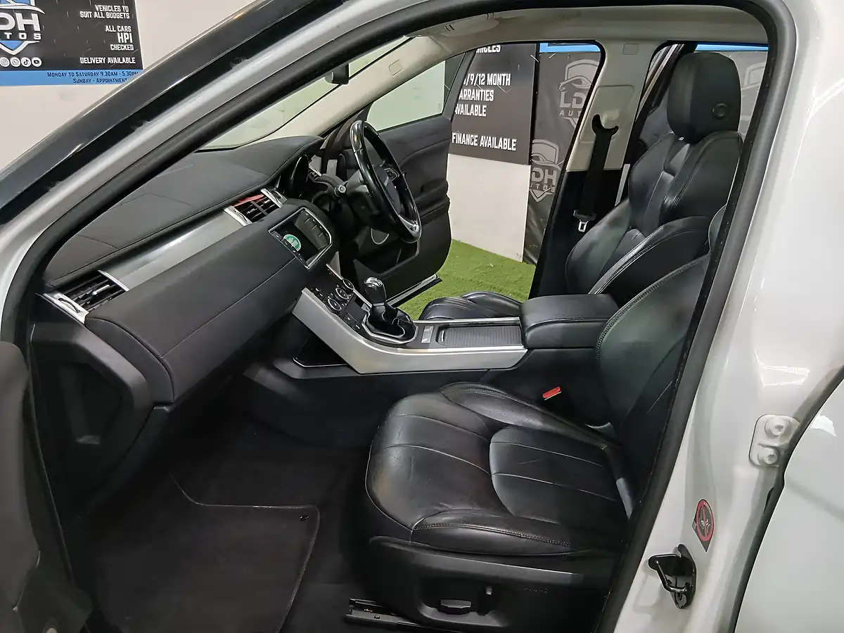 Used 2015 Land Rover Range Rover Evoque Se White - Interior and Exterior details 11