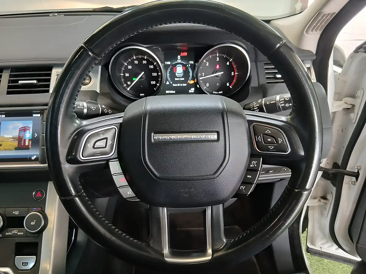 Used 2015 Land Rover Range Rover Evoque Se White - Interior and Exterior details 15