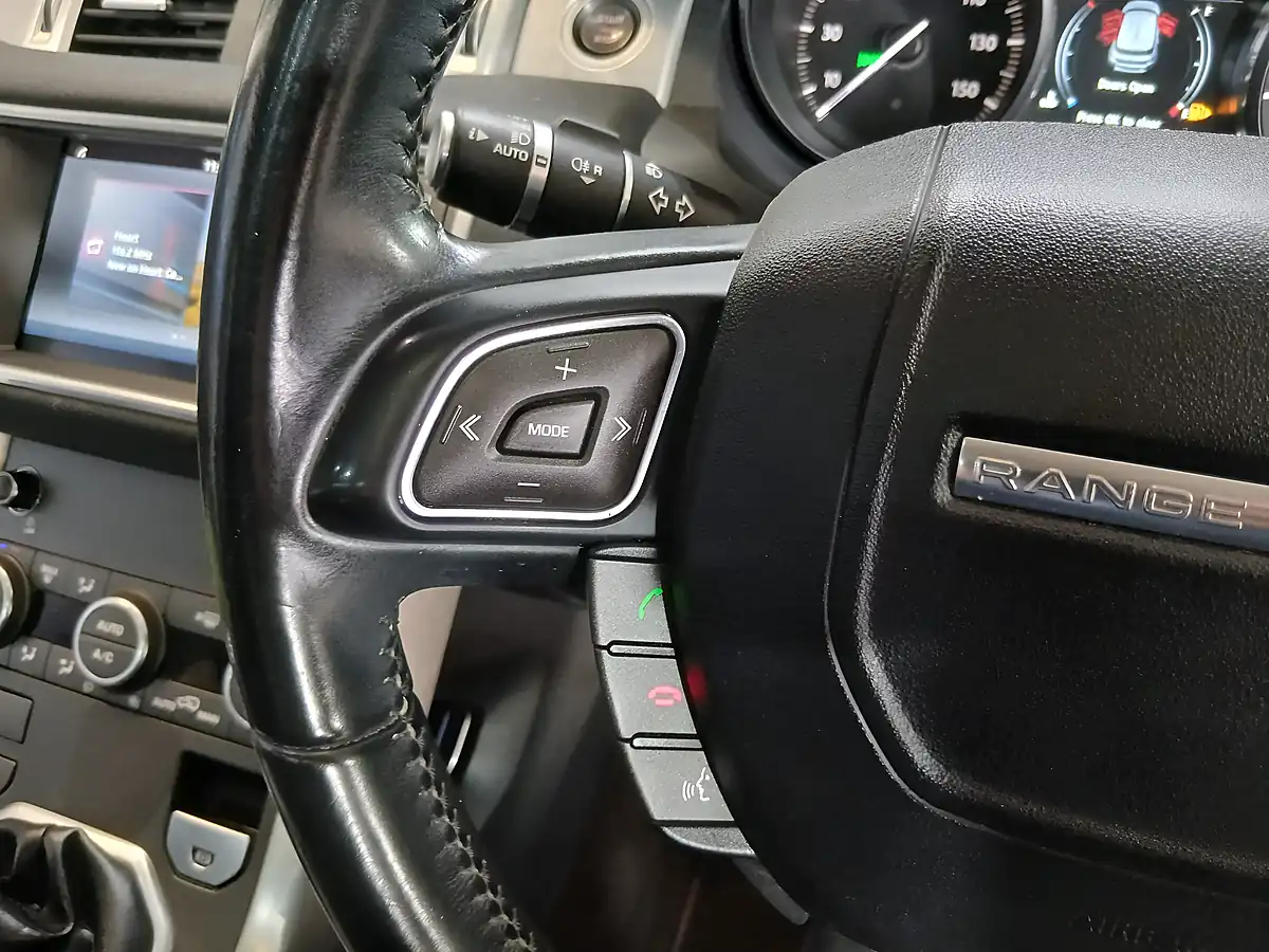 Used 2015 Land Rover Range Rover Evoque Se White - Interior and Exterior details 16