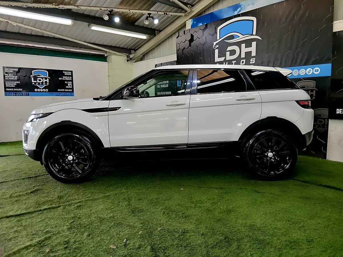 Used 2015 Land Rover Range Rover Evoque Se White - Interior and Exterior details 2