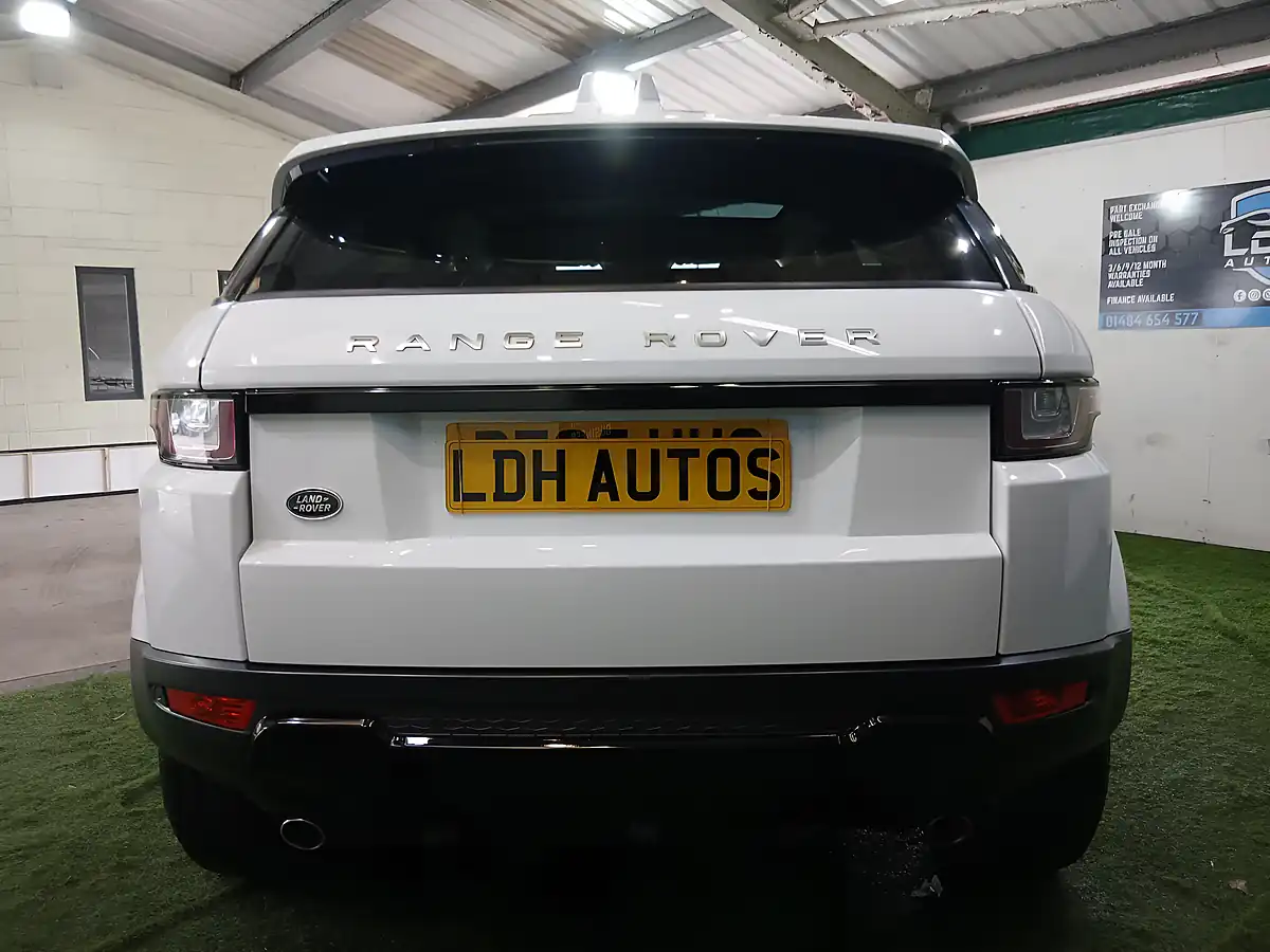 Used 2015 Land Rover Range Rover Evoque Se White - Interior and Exterior details 4